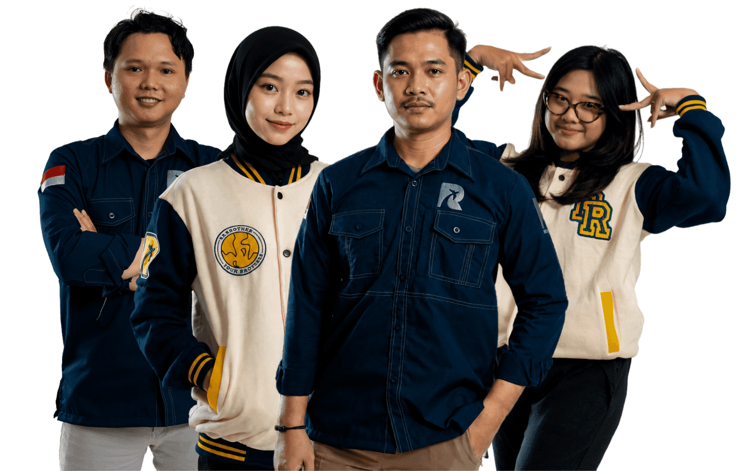 Empat anggota tim RRBrother mengenakan seragam biru dongker dan jaket varsity krem sambil berpose bersama