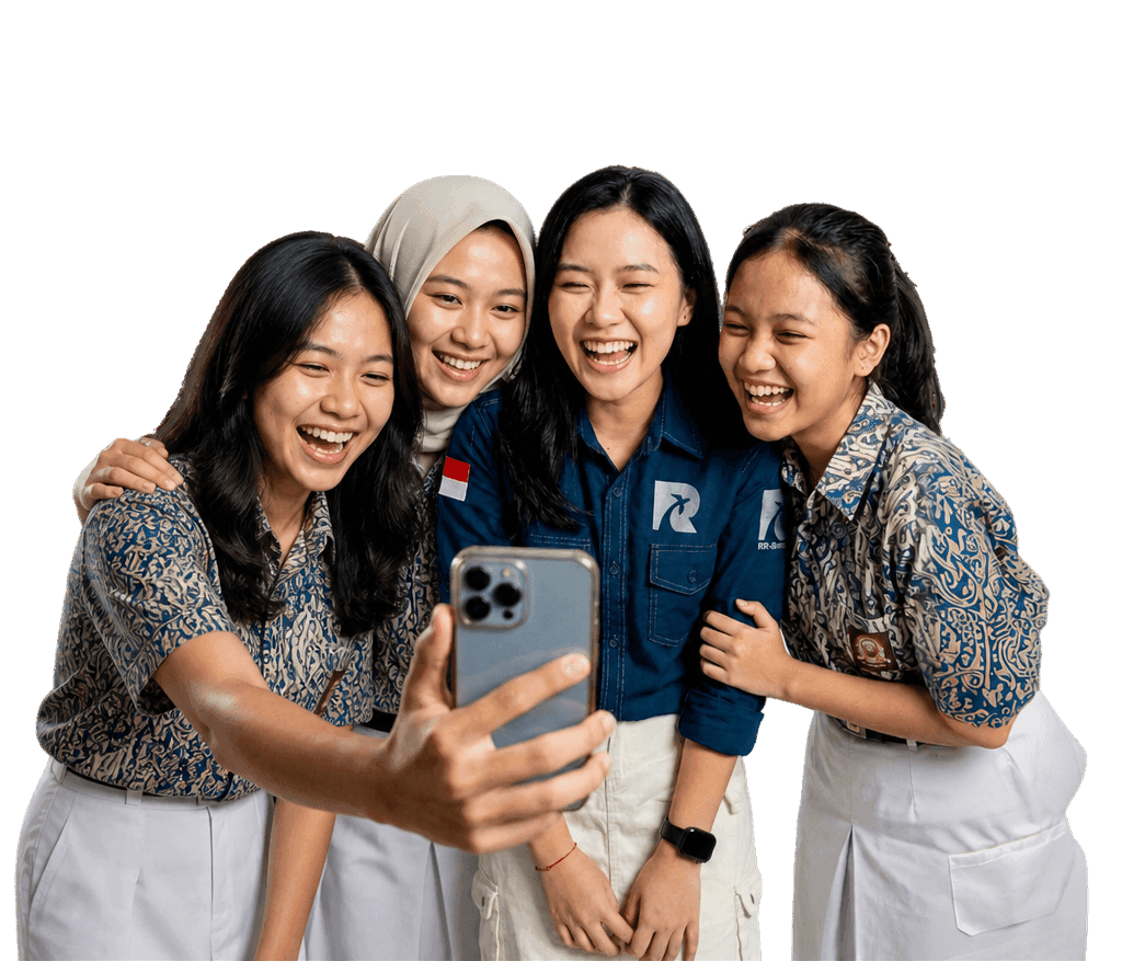 Sekelompok siswa berswafoto bersama